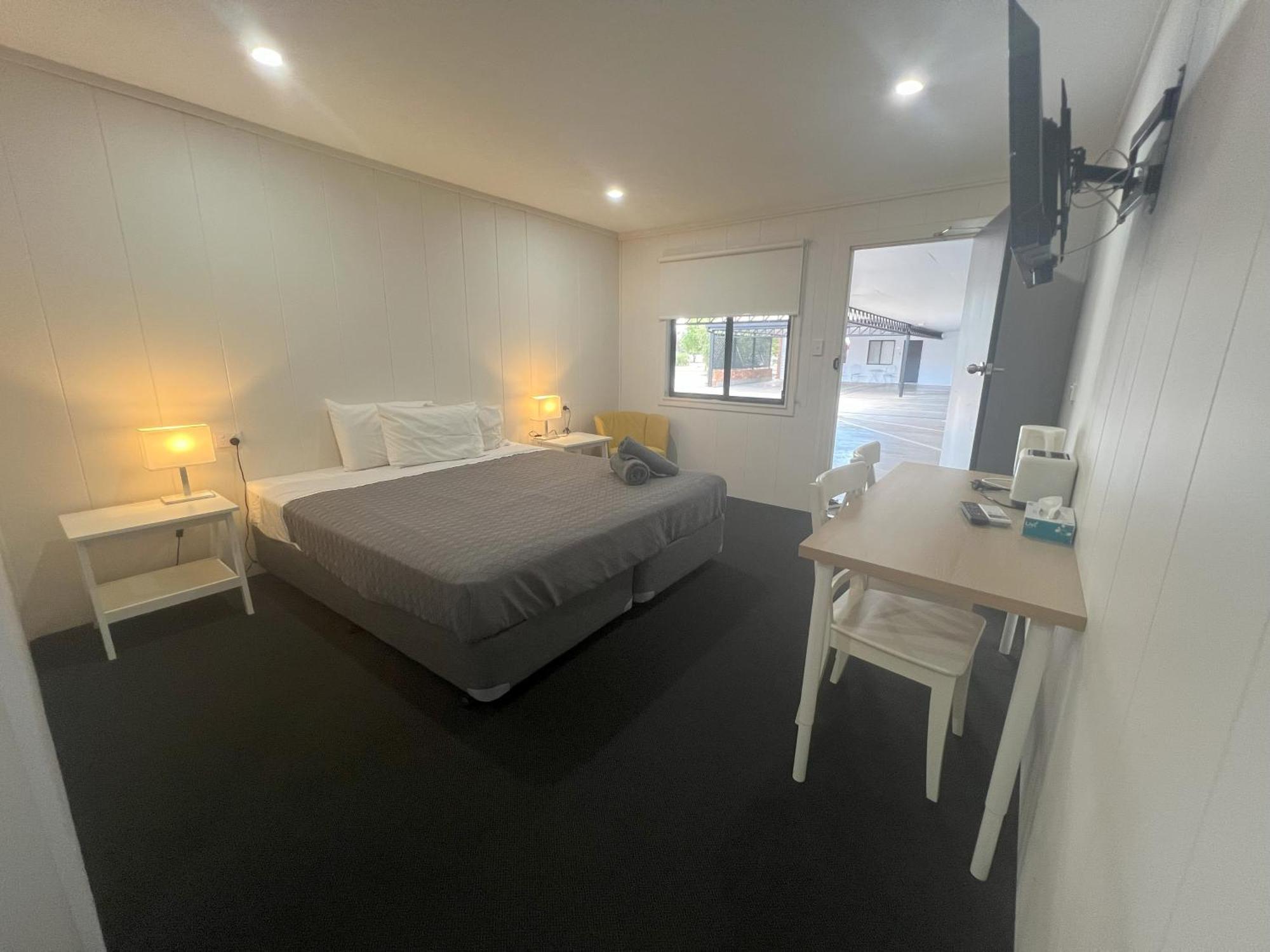 Abajaz Motel-Central-King Bed-Shaded Parking Longreach Exteriér fotografie