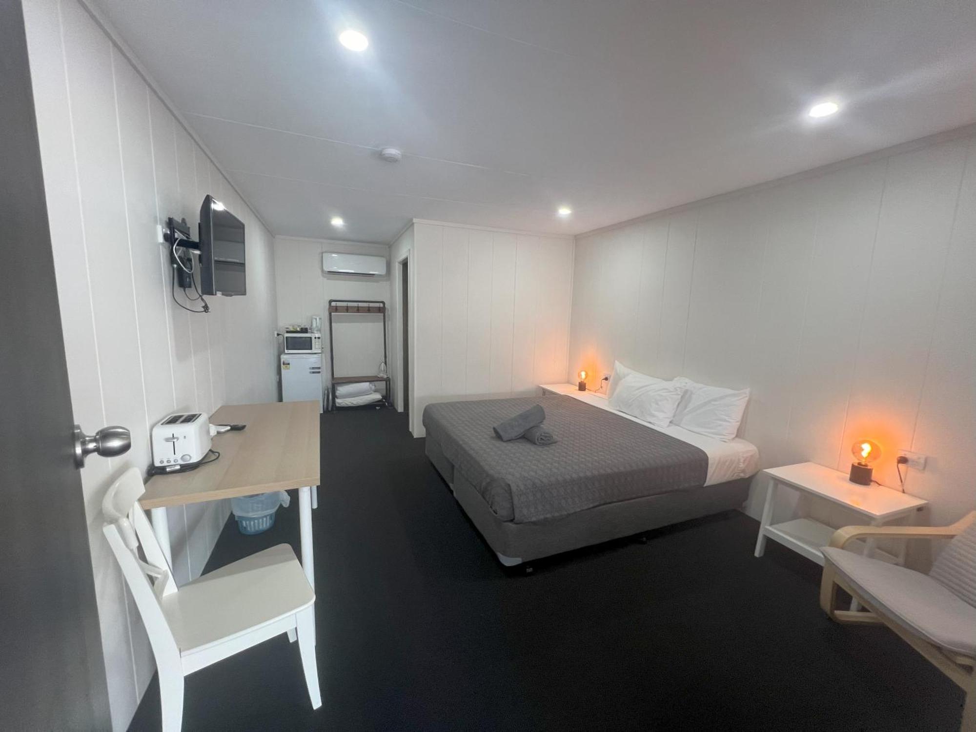 Abajaz Motel-Central-King Bed-Shaded Parking Longreach Exteriér fotografie